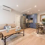 Blasco De Garay City Center A
