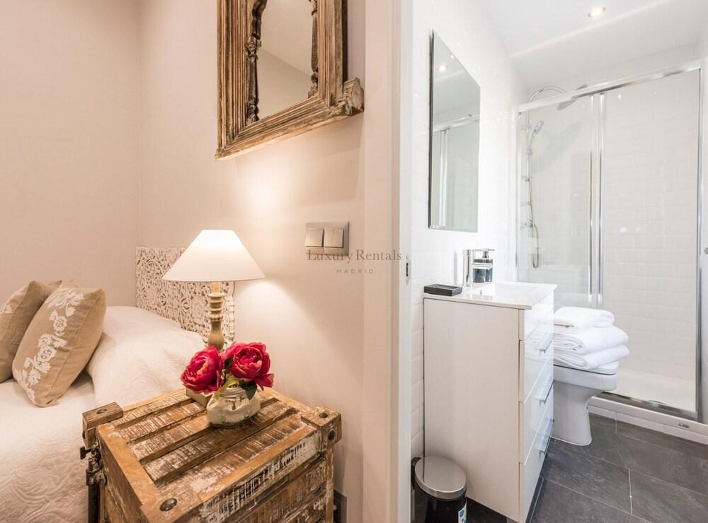 Hotel Blasco De Garay Center A Madrid